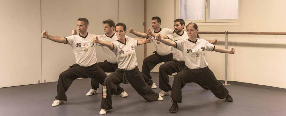 Gruppenübung im Chin Woo Kung Fu